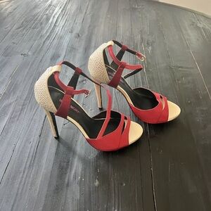 Dolce by Mojo Moxie size 7 Red/Tan Satin ankle strap  W/diamond Bejeweled Heels.